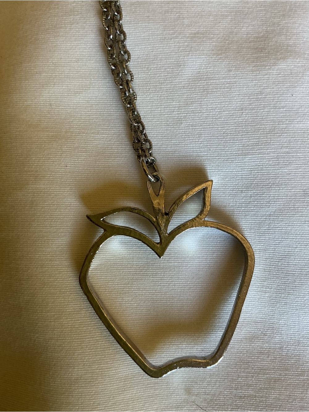Sarah Coventry Apple Pendant Necklace - Picture 2 of 5